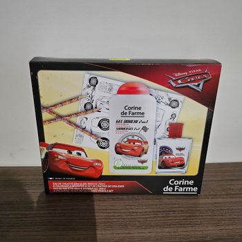 Coffret parfum +shampoing et dessin cars