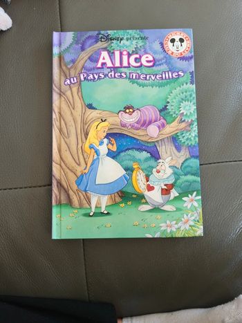 Livre Alice au pays des merveilles