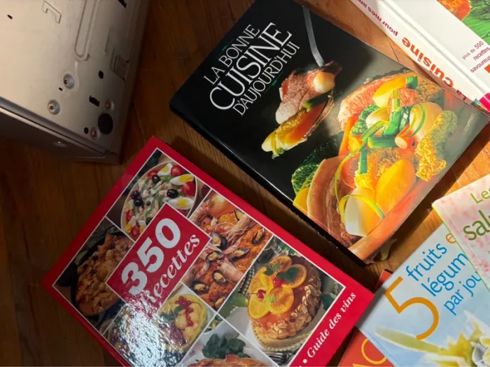 Lot de 12 livres de cuisine – desserts, cocktails, minceur & plus - photo numéro 3