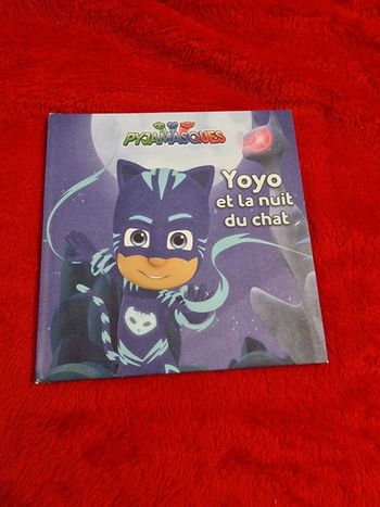 Livre pyjamasques yoyo et la nuit du chat