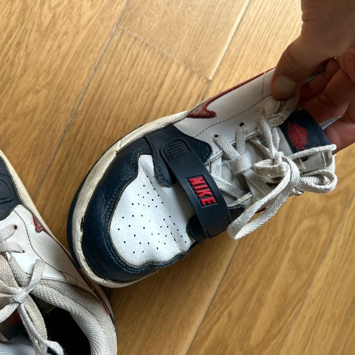 Basket Nike Jordan taille 34 - photo numéro 3
