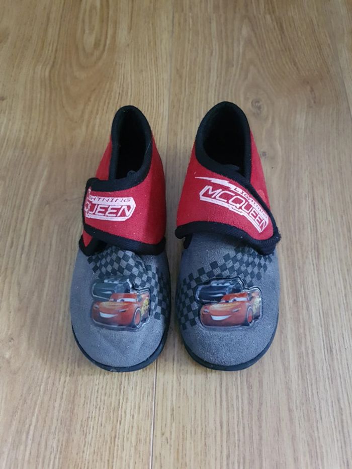 chaussons taille 30 cars disney