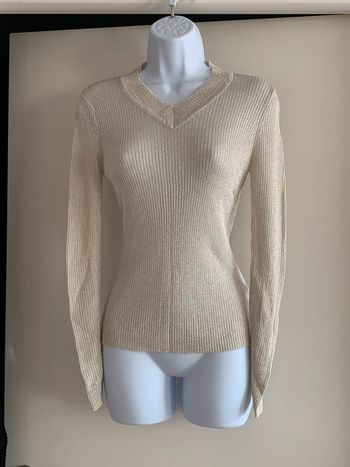 Haut légèrement doré