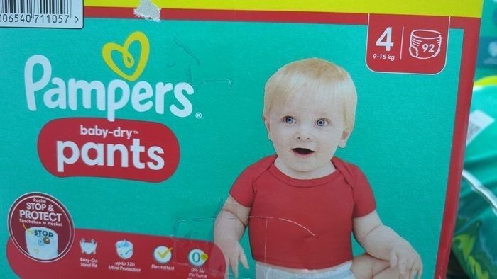 Couches Pampers - photo numéro 2