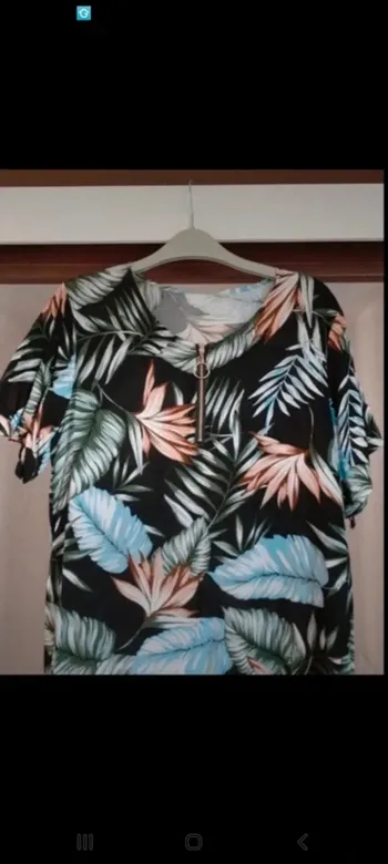 Robe tunique taille unique jusqu'à un 42. Neuve jamais portée