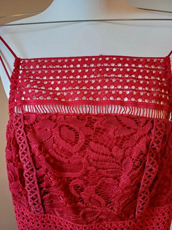 Robe Bordeaux chic en dentelle neuve Topshop taille XXS 32 - photo numéro 3