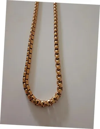 Collier chaîne gourmette dorée à maillons carrés 💎 Élégance vintage, tendance