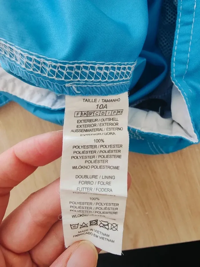 Short de bain 10 ans Neuf - photo numéro 8