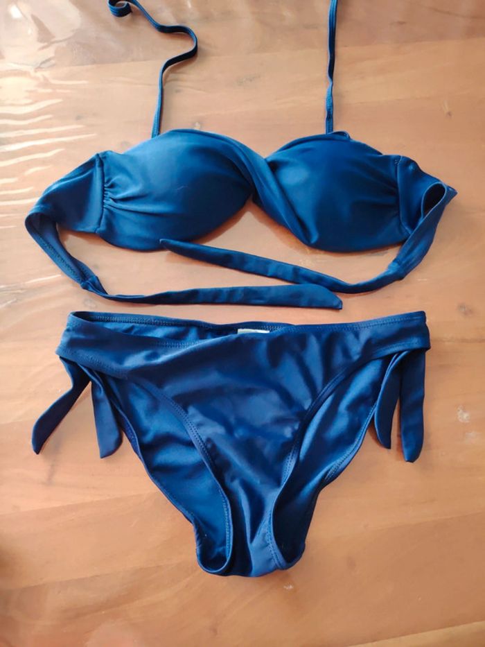 Maillot de bain bleu marine