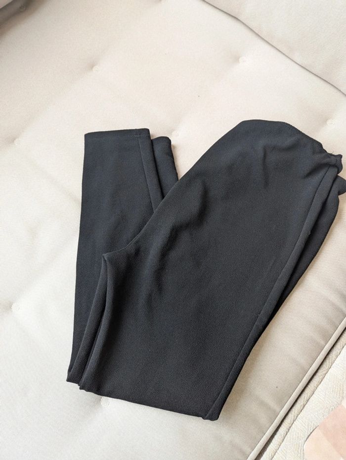 Lot de 3 pantalons grossesses taille 40-42 - photo numéro 3