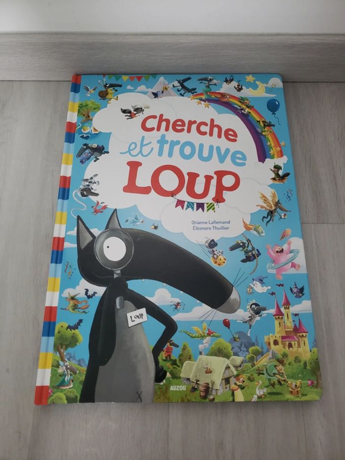 Grand livre cherche et trouve le loup