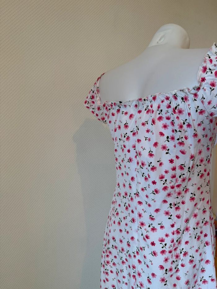 Robe d’été à fleur en très bon état taille M SHEIN - photo numéro 5
