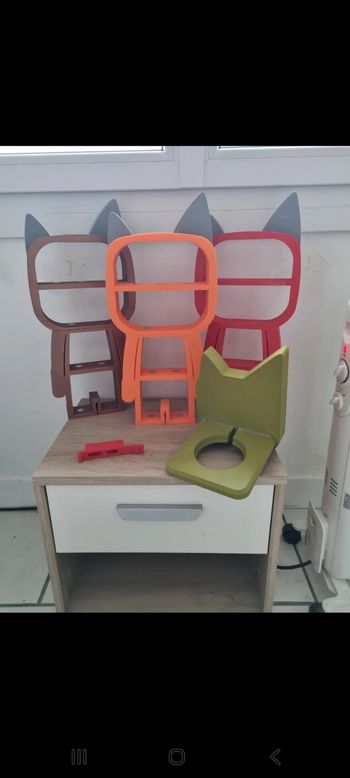 Lot étagères tonies + socle toniebox