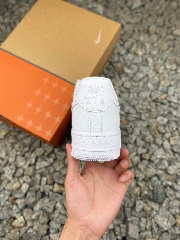 Nike Air Force 1 Low '07 White taille :41 - photo numéro 5