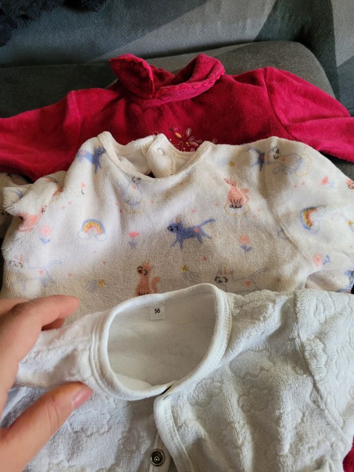 Lot pyjamas 1 mois - photo numéro 3