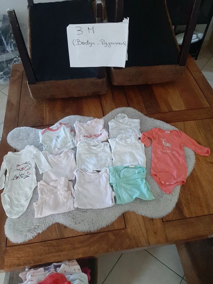 Lot 3 mois fille - photo numéro 2