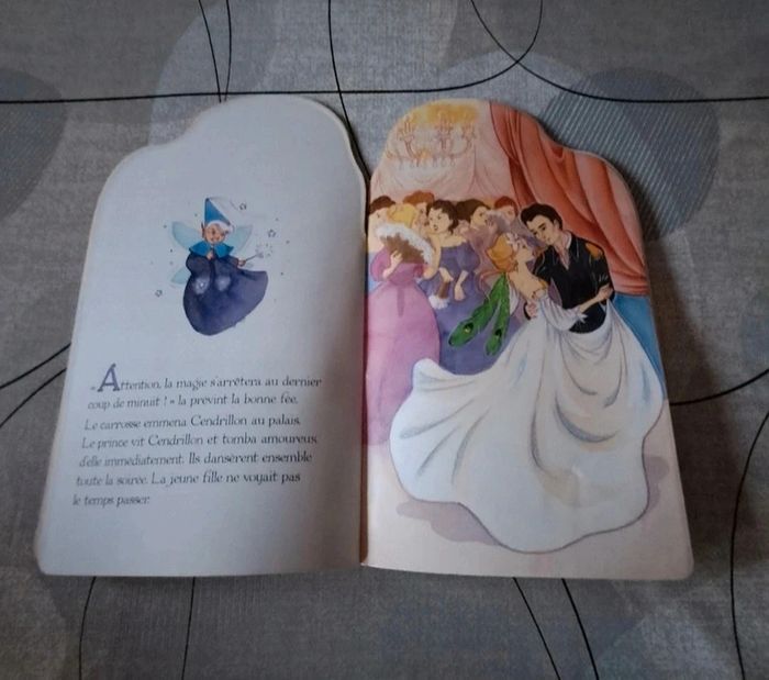 Lot livres de  contes de dessins animés NEUFS pour enfants - photo numéro 12