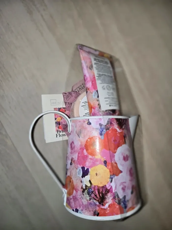 Coffret beauté arrosoir neuf - photo numéro 2
