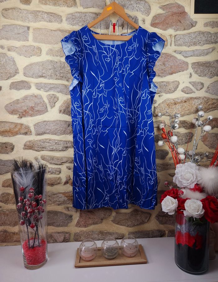 Robe manches volantées bleu et blanc Femme Taille 54 marque Boohoo 💎