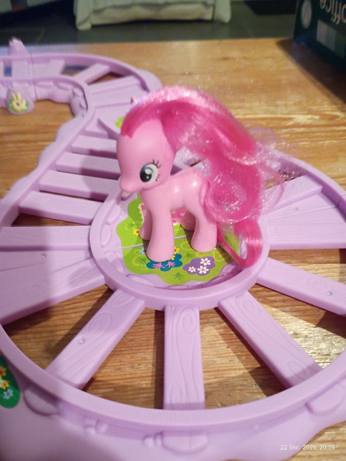 My little pony - le train de l'amitié - photo numéro 3