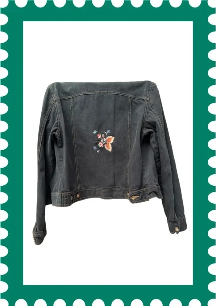 Veste en jeans Camaïeu 38 brodée dos modèle unique - photo numéro 2