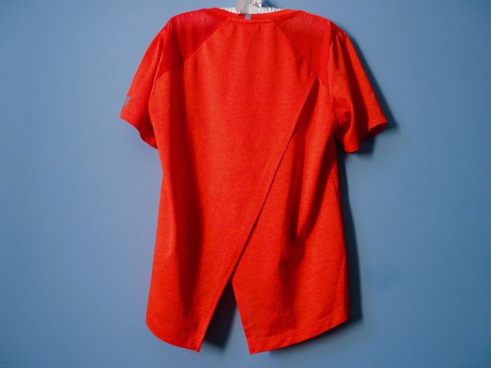 T-shirt Femme XS ou 34 New Balance rouge technique Sport TBE - photo numéro 3