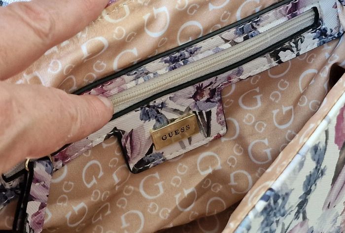 Sac à main guess - photo numéro 9