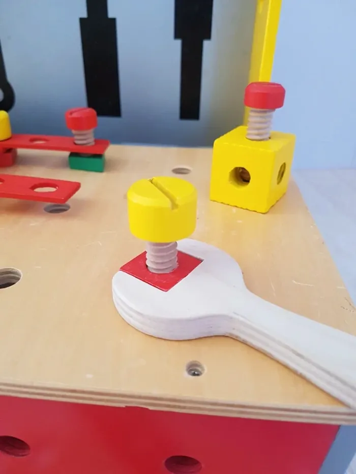 Coffret établi Bricolo de Janod et outils en bois - photo numéro 10