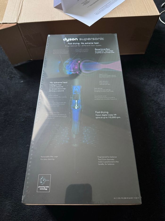 Sèche cheveux Dyson Supersonic Gris Rose Fuchsia - photo numéro 5
