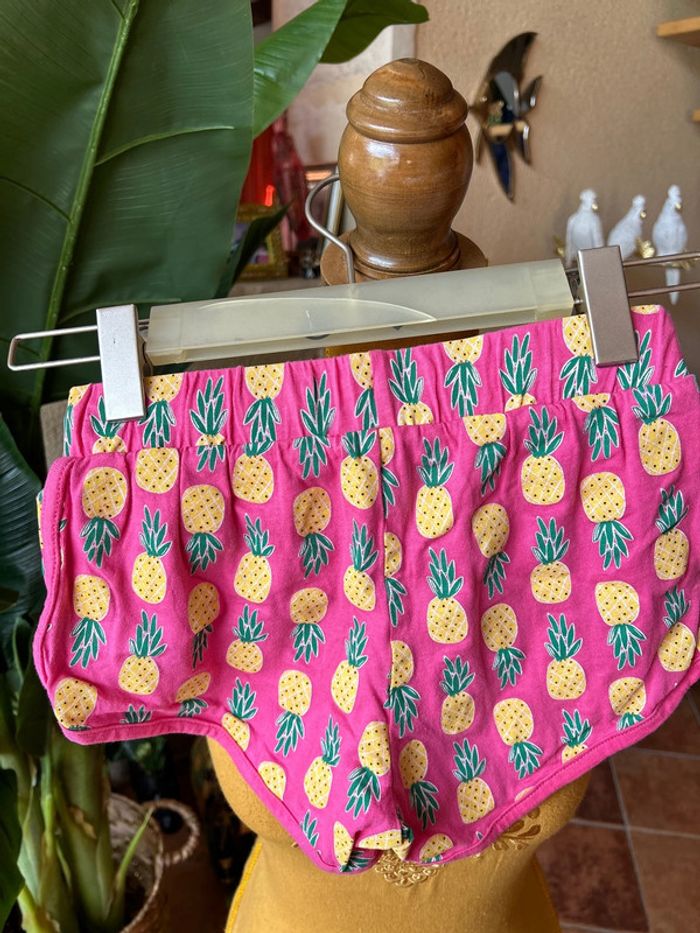 Primark short neuf 9 ans 10 ans motif ananas 🍍 - photo numéro 3