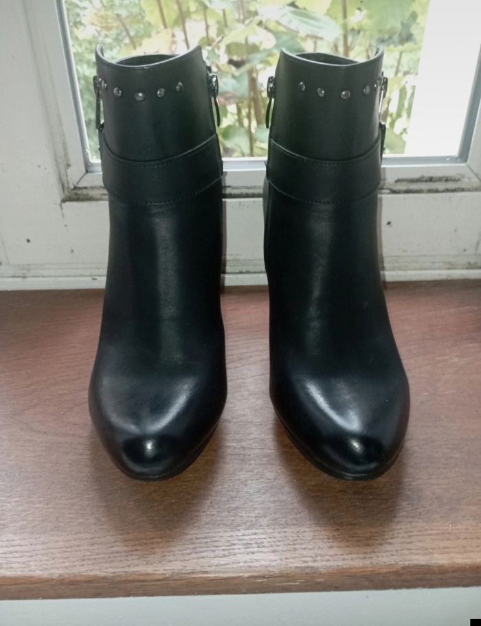 Bottines à talons avec boucles - photo numéro 2