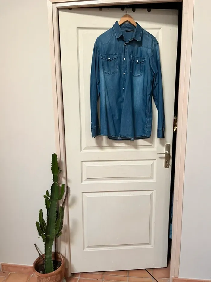 Chemise Mixte en jeans souple taille 40/42 - photo numéro 2