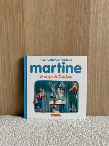 Livre le cirque de Martine