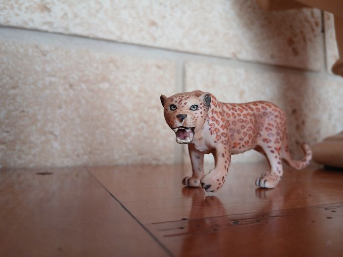 Neuf: Figurine Léopard - photo numéro 2