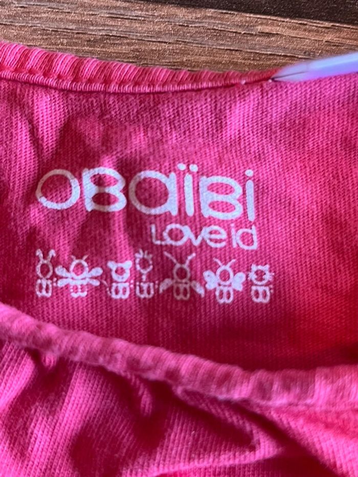 Je vend un tee shirt fille 3 ans 94 cm très bon état - photo numéro 3