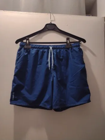 Short Tribord