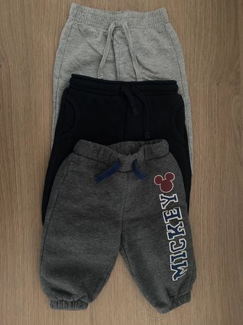 Lot 3 joggings 6 mois