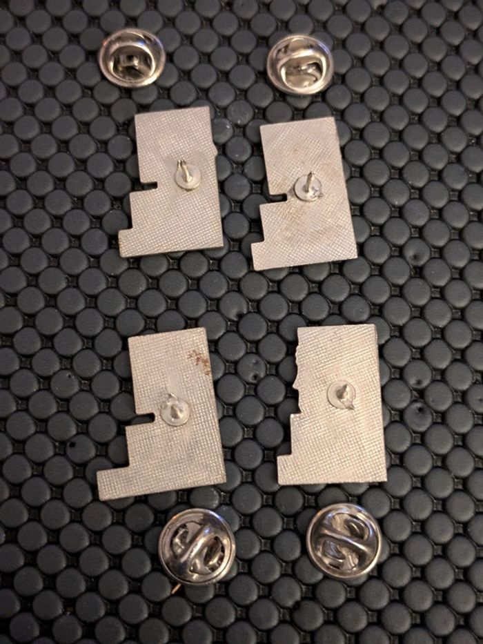 Série de 4 pin's Studio line L'Oréal - photo numéro 2