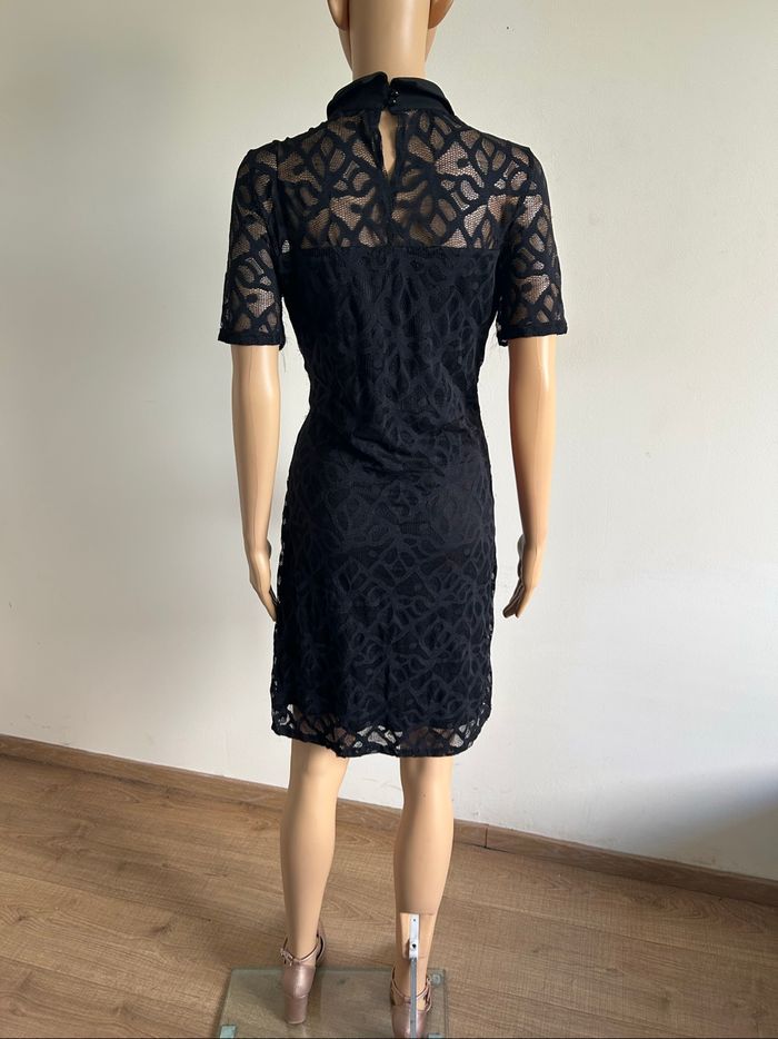 Robe noire en dentelle à manches courtes Morgan taille 42 bon état - photo numéro 6