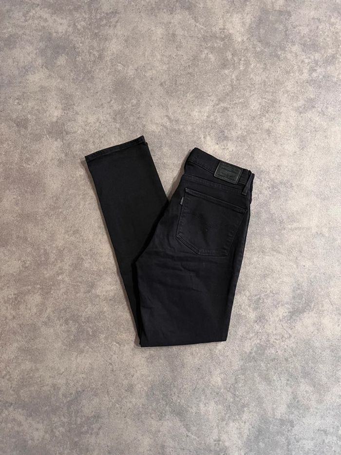 Jean levi’s 724 high rise straight w26 l28 noir premium