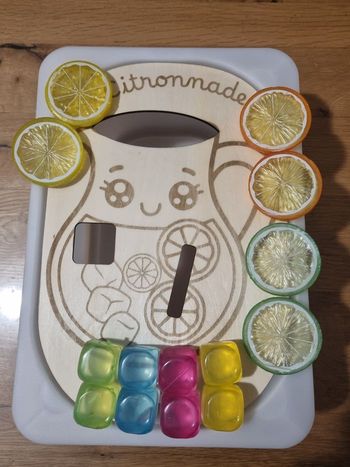 Petit insert pour bac Trofast ikea " Citronnade  " avec jetons 