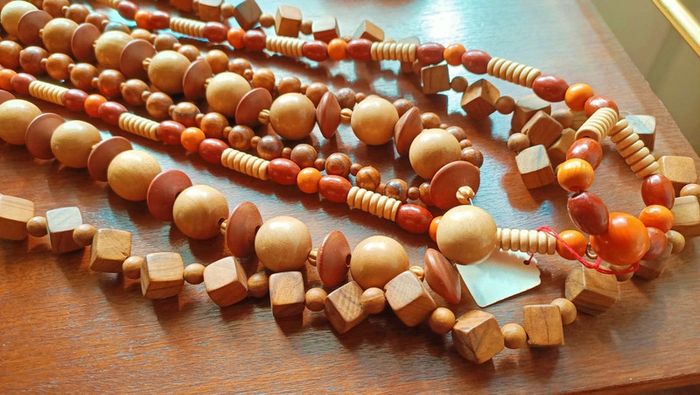 Lot bijoux vintage bois serpent colliers bracelets - photo numéro 2