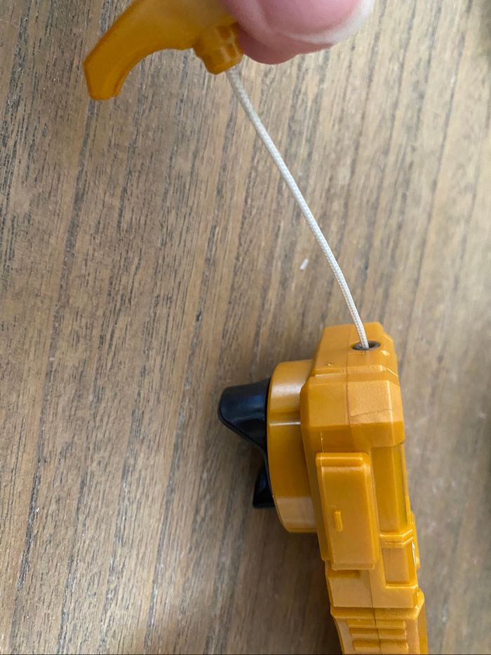 Lanceur toupie beyblade - photo numéro 3