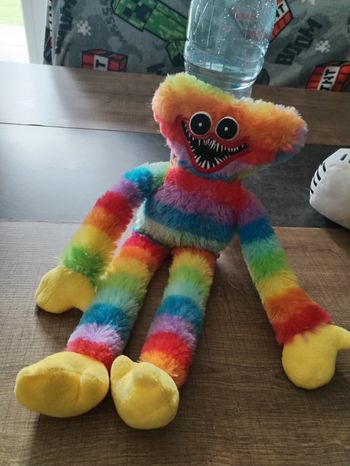 Peluche huggy wuggy 