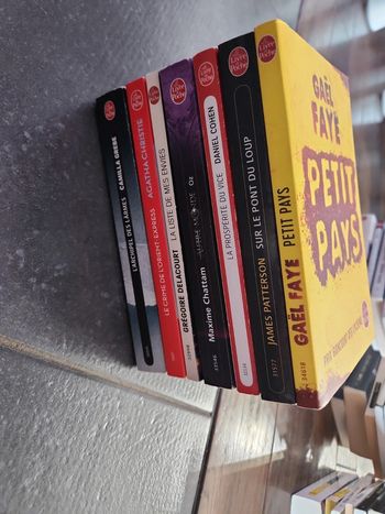 Lot de 7 livres de poches