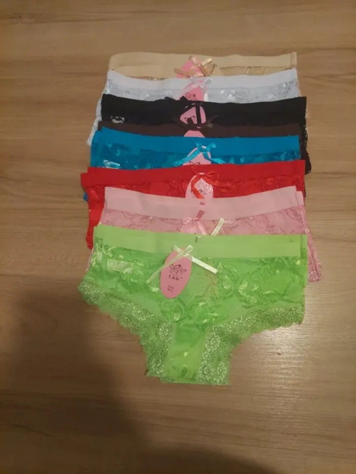 Lot de 5  shorty culotte femme taille M style dentelle