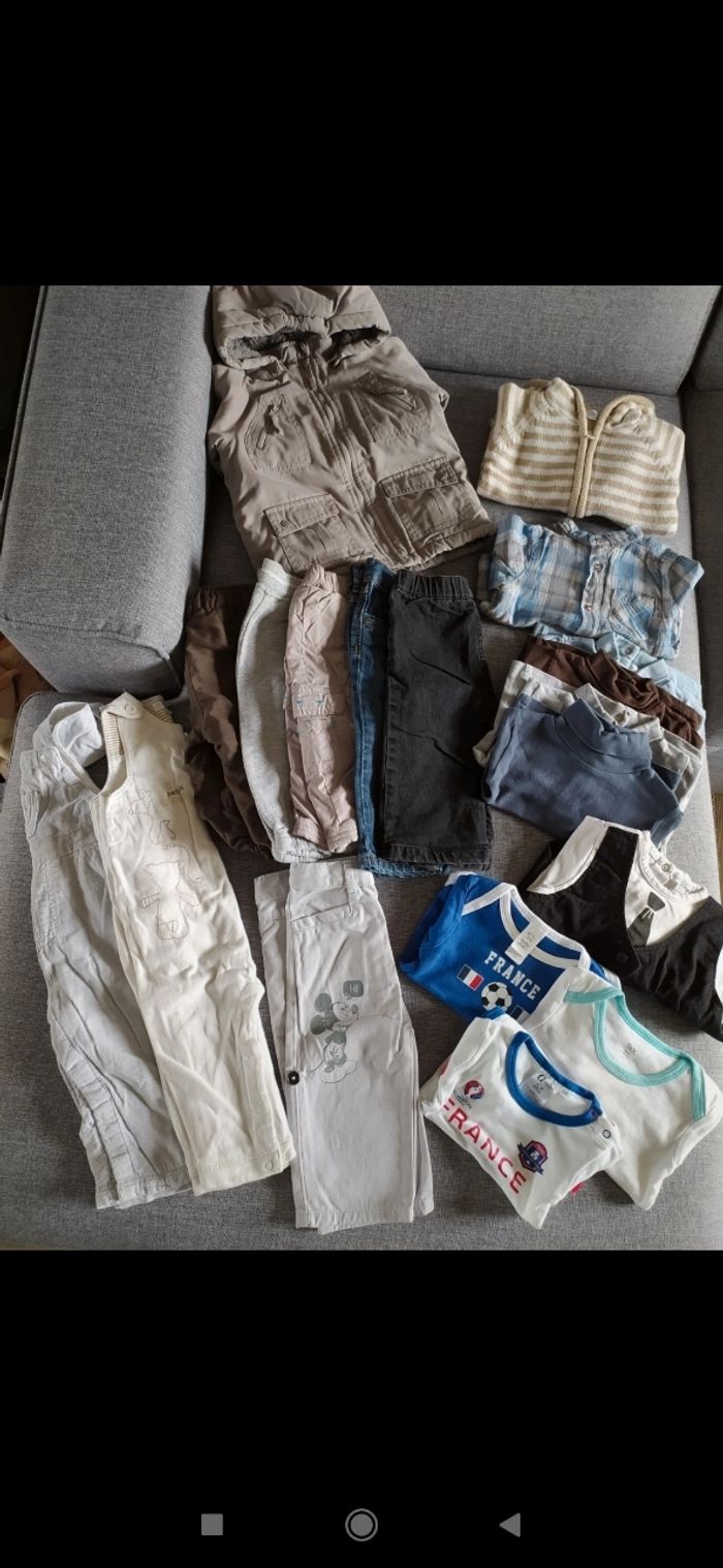 Lot 19 vêtements 9 mois