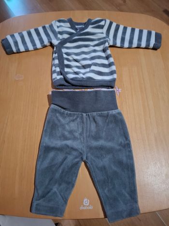 Ensemble gris/blanc