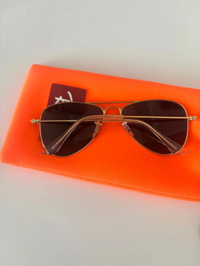 Lunettes de soleil - photo numéro 2