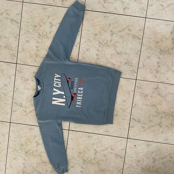 Sweat-shirt taille 10 ans
